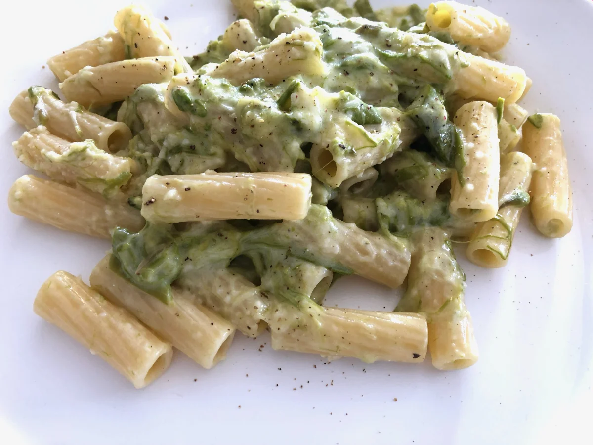 I maccheroni e la crema di asparagi