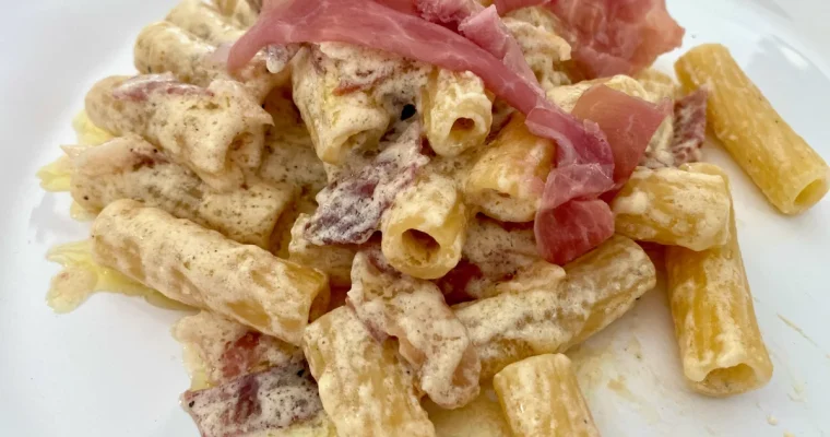 I maccheroni con il prosciutto crudo di San Daniele